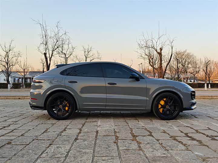 Фото 5 - Porsche Cayenne