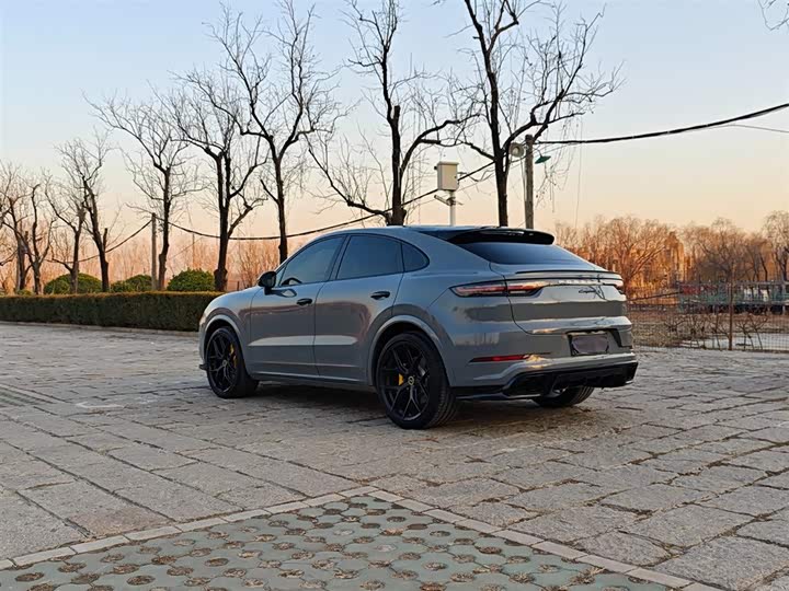 Фото 8 - Porsche Cayenne