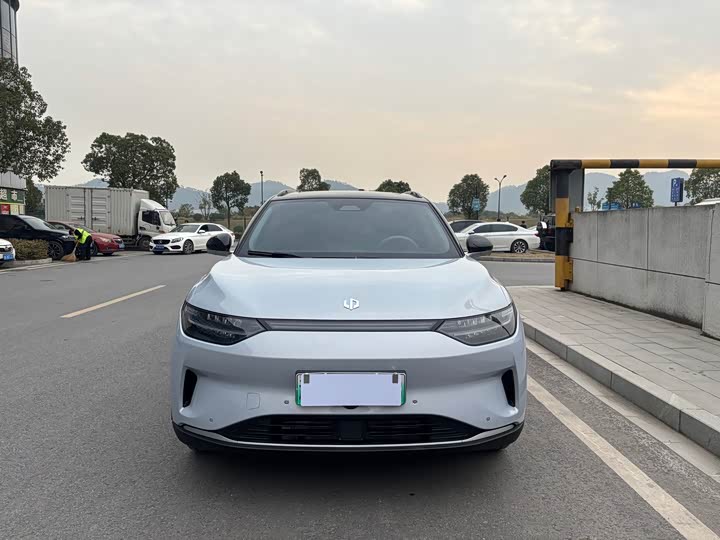 Фото 2 - Leapmotor C11