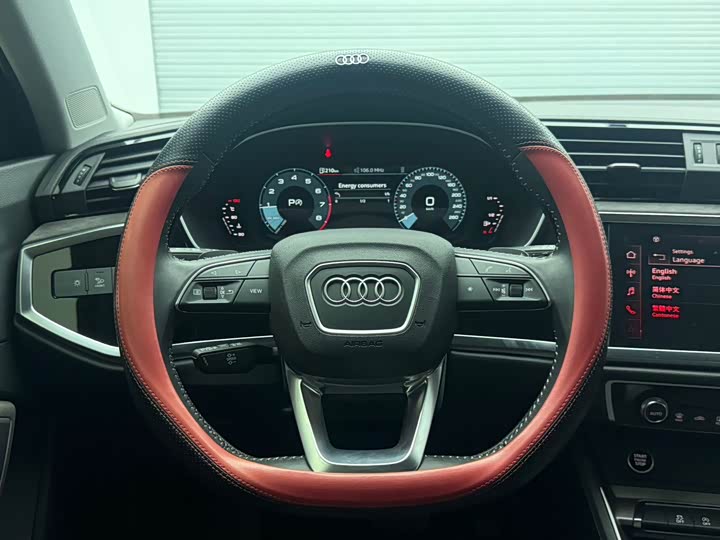 Фото 12 - Audi Q3