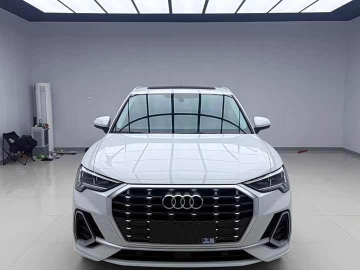 Фото 2 - Audi Q3