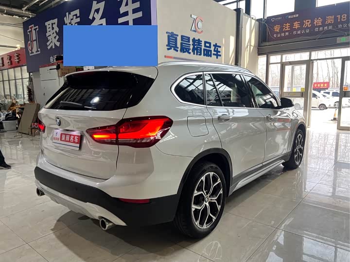 Фото 13 - BMW X1