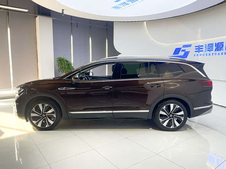 Фото 2 - Volkswagen Talagon