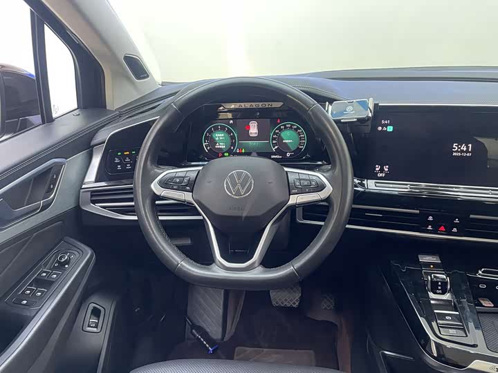 Фото 9 - Volkswagen Talagon