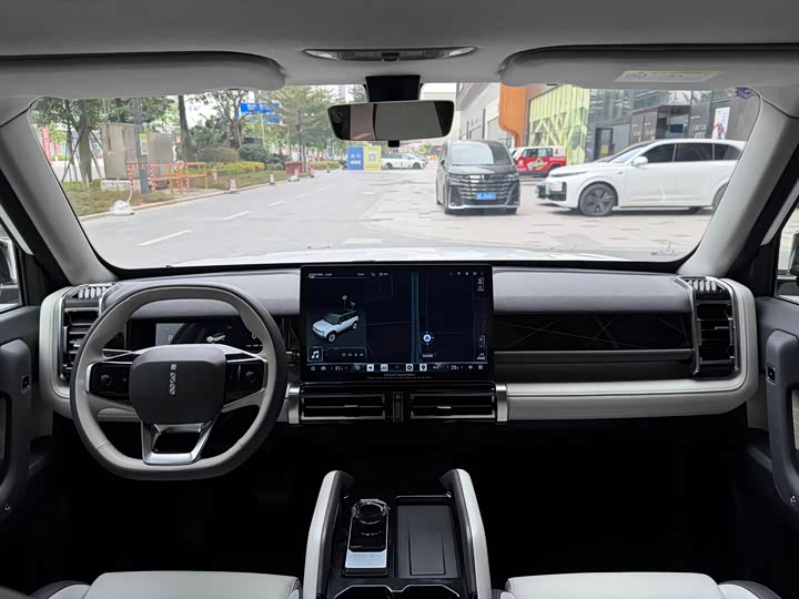 Фото 17 - Chery iCar 03