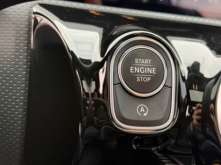 Фото 23 - Mercedes-Benz A-Class