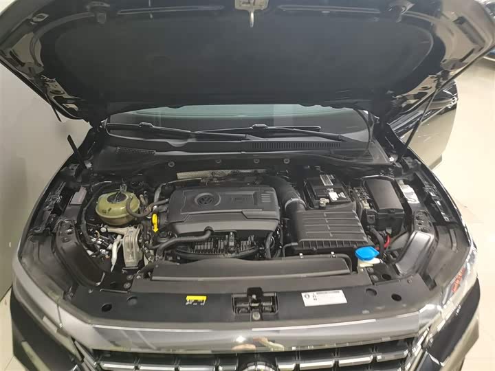 Фото 20 - Volkswagen Passat