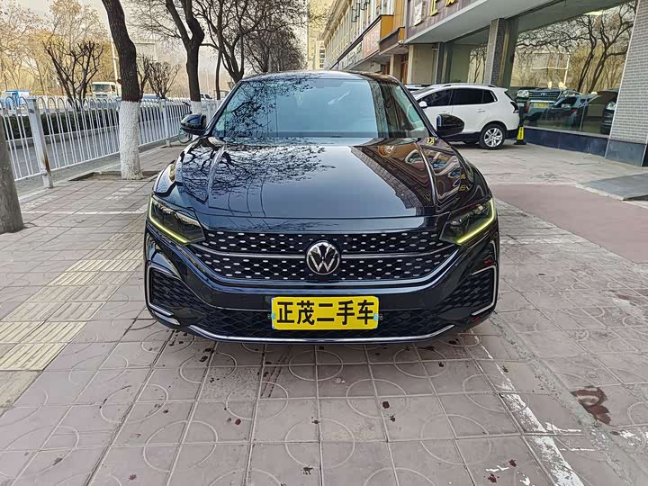 Фото 2 - Volkswagen Passat