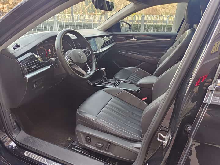 Фото 4 - Volkswagen Passat