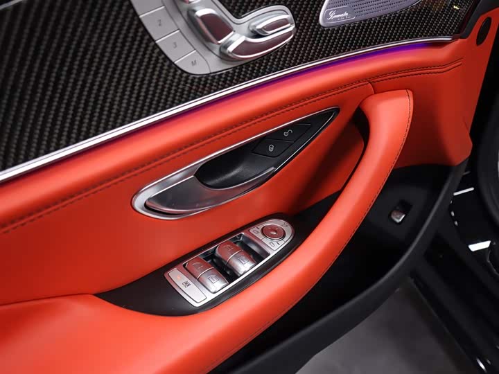 Фото 30 - Mercedes-Benz AMG GT