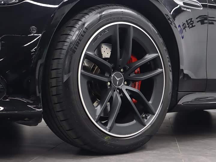 Фото 33 - Mercedes-Benz AMG GT