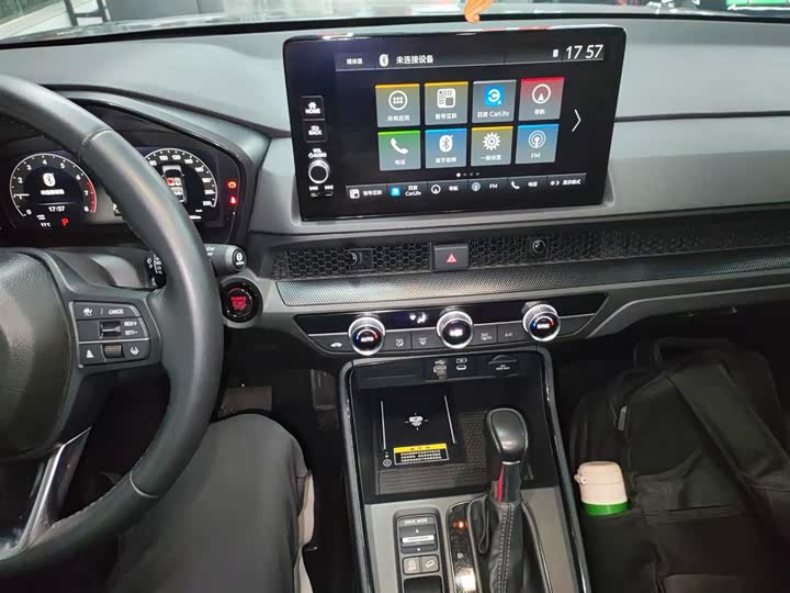 Фото 13 - Honda CR-V