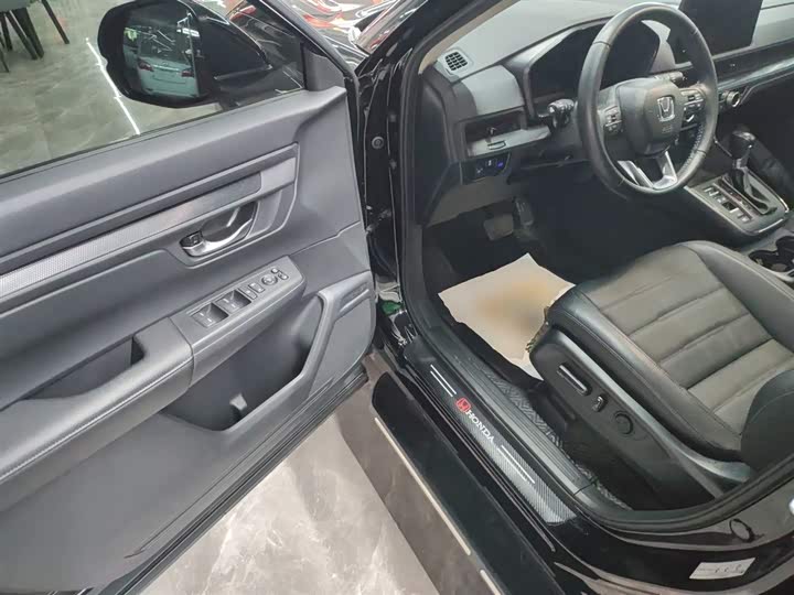 Фото 16 - Honda CR-V