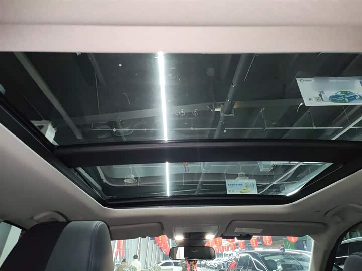 Фото 18 - Honda CR-V