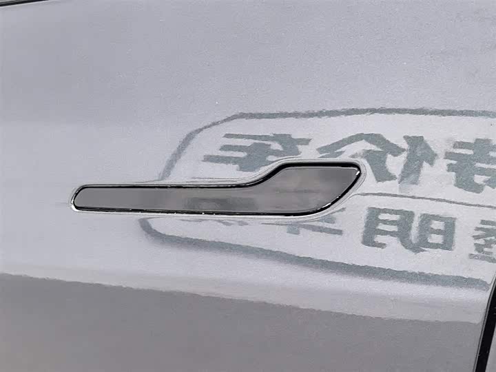 Фото 18 - Tesla Model Y