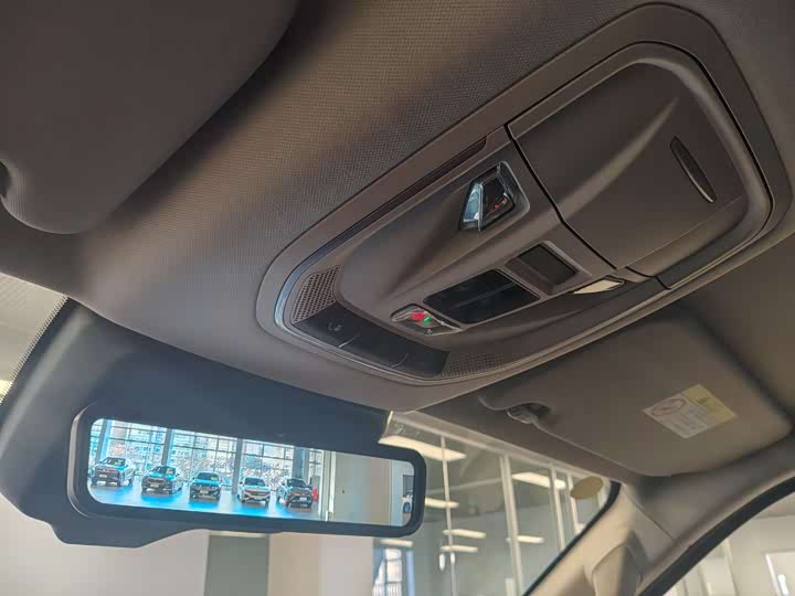 Фото 11 - Tank 400 Hybrid