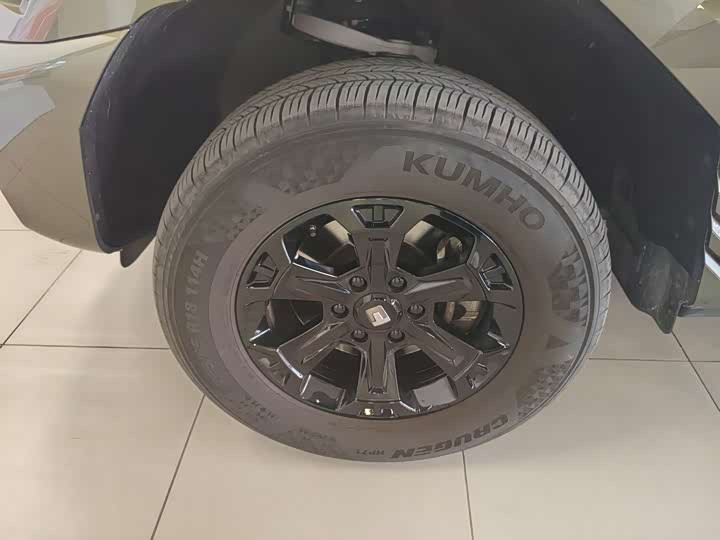 Фото 22 - Tank 400 Hybrid