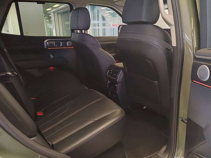 Фото 32 - Tank 400 Hybrid