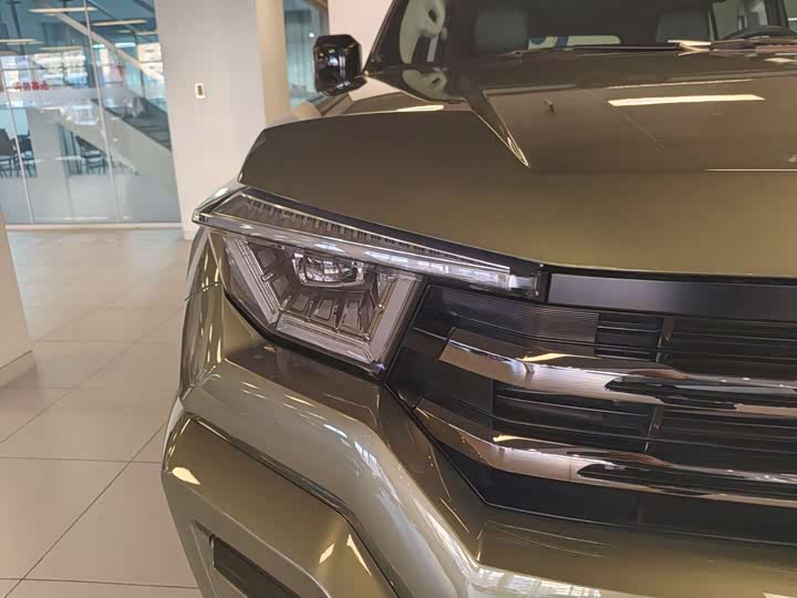 Фото 4 - Tank 400 Hybrid