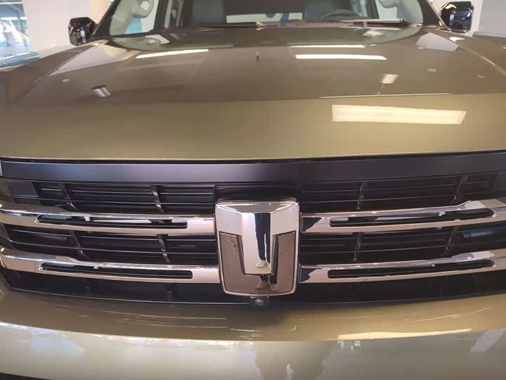 Фото 5 - Tank 400 Hybrid