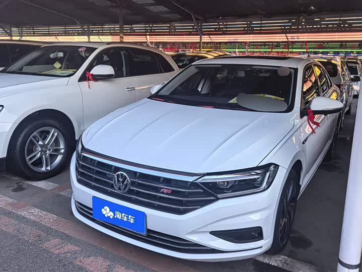 Фото 1 - Volkswagen Sagitar L