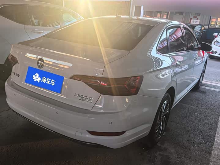 Фото 3 - Volkswagen Sagitar L