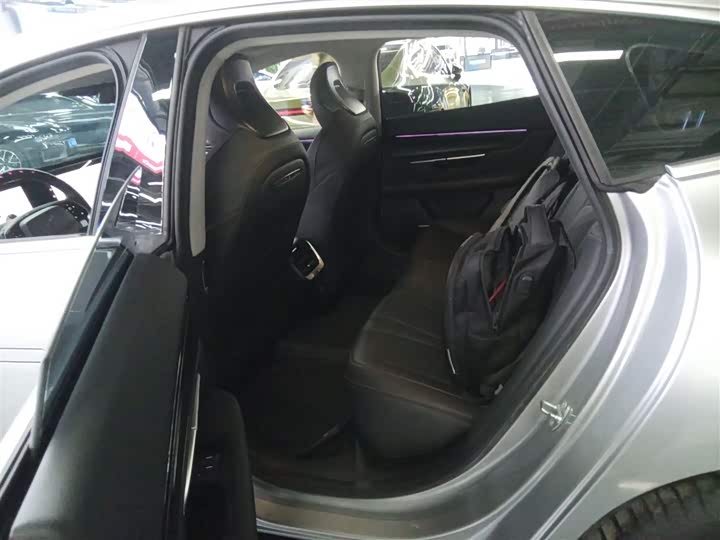 Фото 17 - XPeng P7