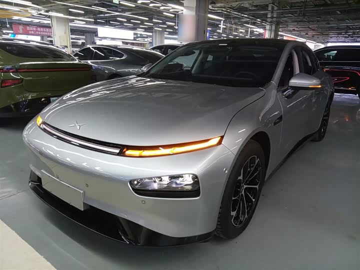 Фото 2 - XPeng P7