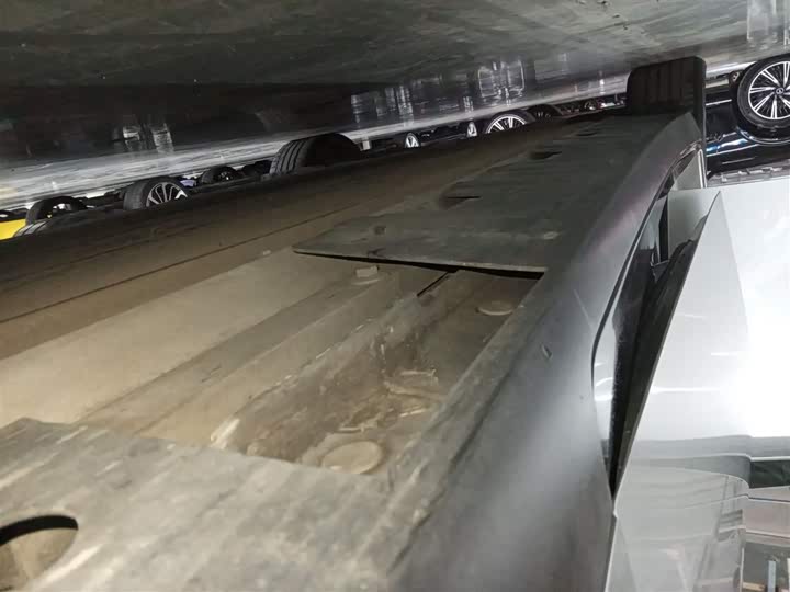 Фото 21 - XPeng P7