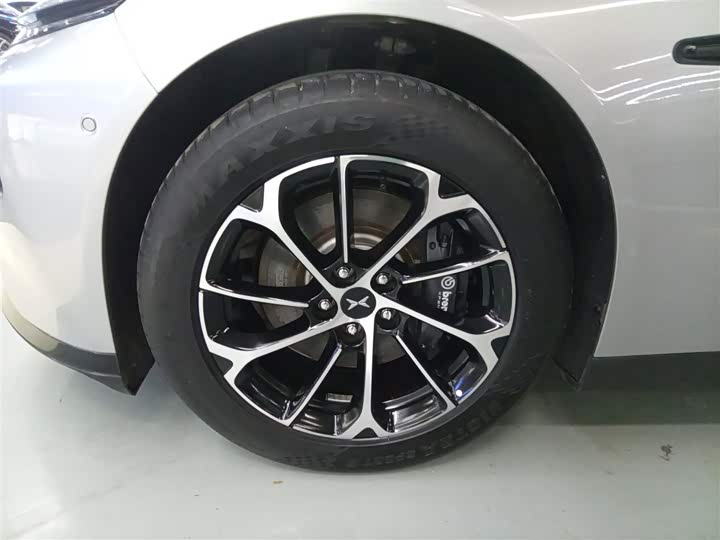 Фото 23 - XPeng P7