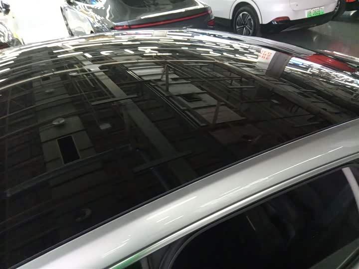 Фото 27 - XPeng P7