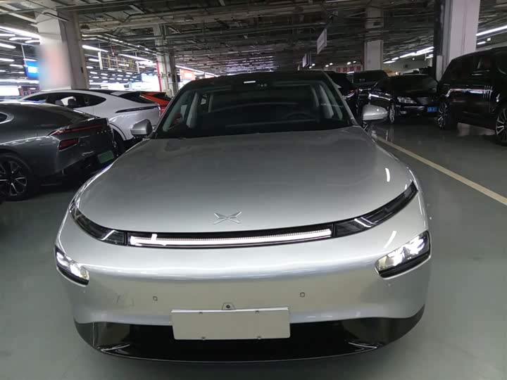 Фото 3 - XPeng P7