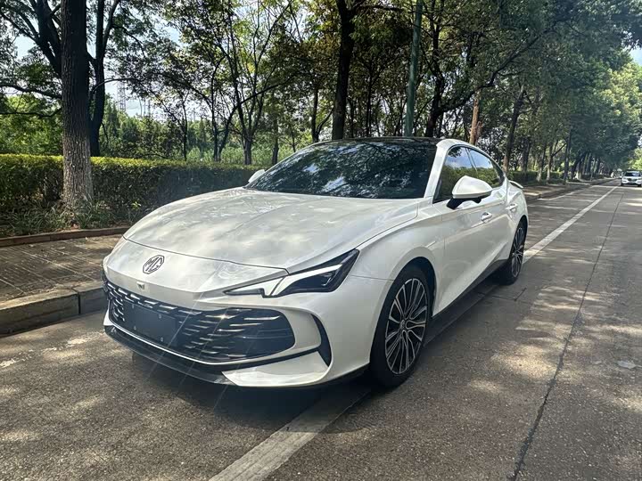 Фото 1 - MG Motor 7