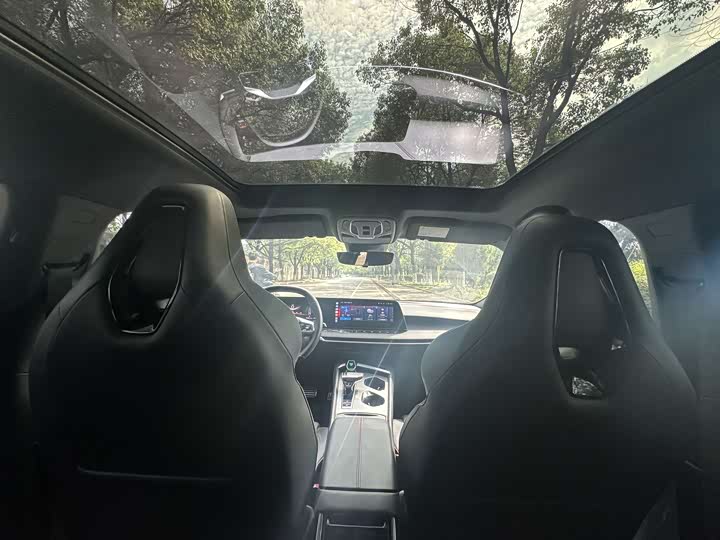 Фото 11 - MG Motor 7