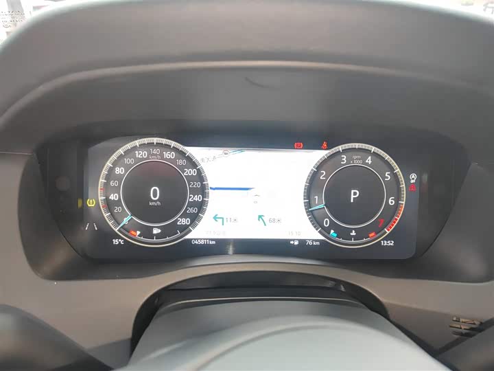 Фото 12 - Jaguar XE L