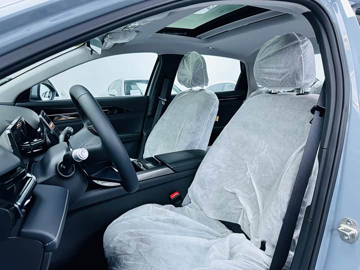 Фото 10 - Geely Galaxy L6