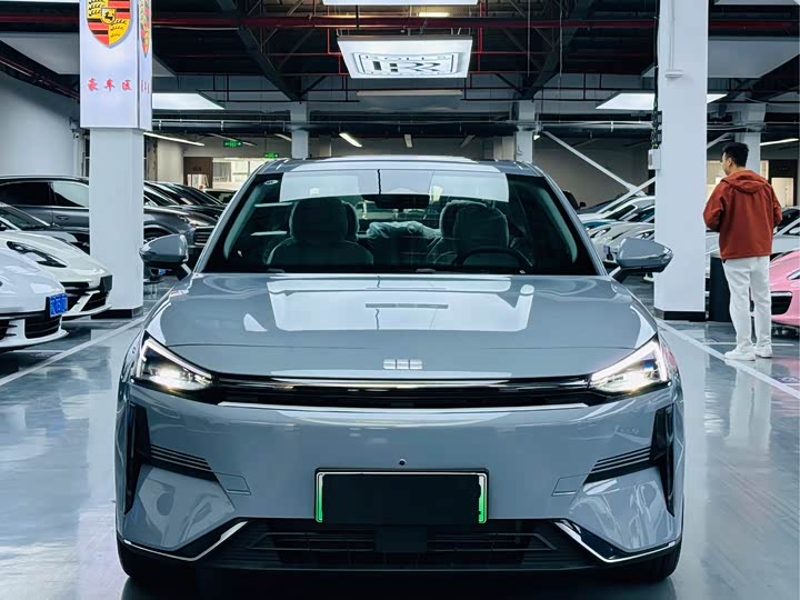 Фото 2 - Geely Galaxy L6