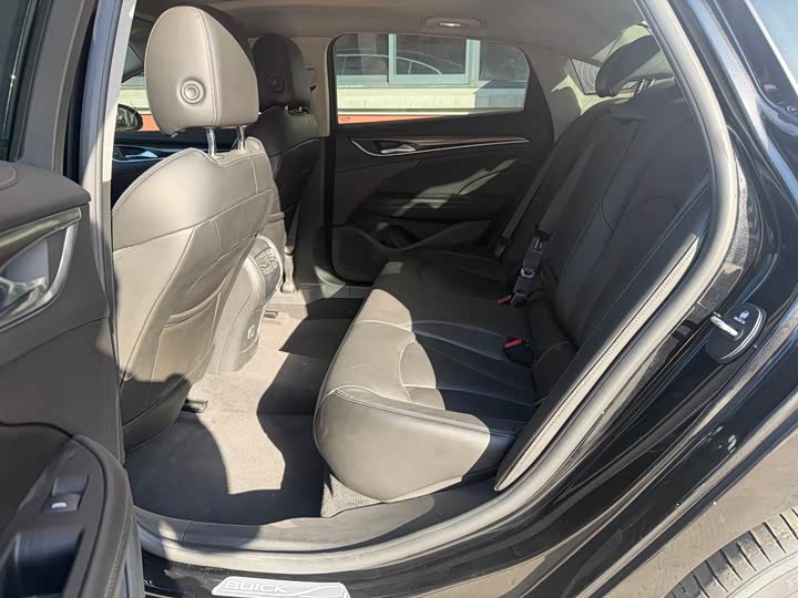 Фото 11 - Buick LaCrosse