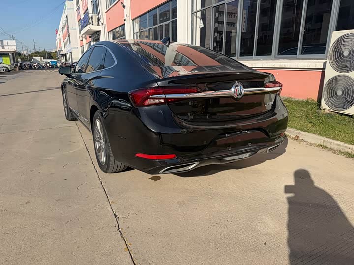 Фото 15 - Buick LaCrosse