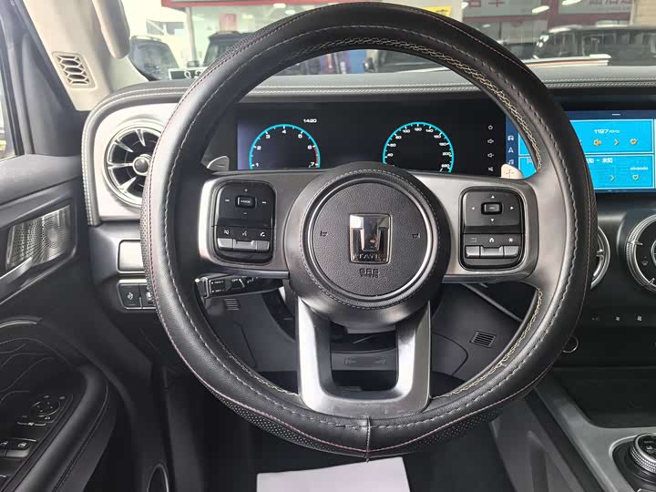 Фото 8 - Tank 300