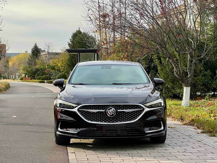 Фото 2 - Buick LaCrosse