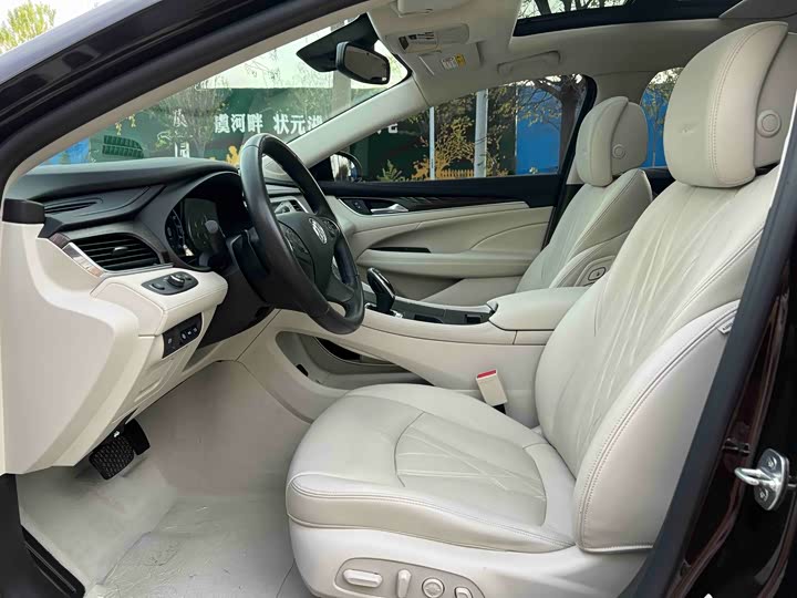 Фото 5 - Buick LaCrosse