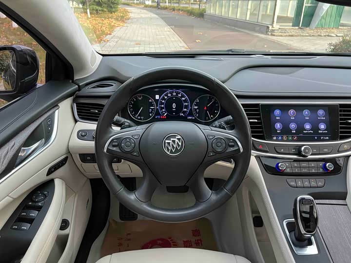 Фото 9 - Buick LaCrosse