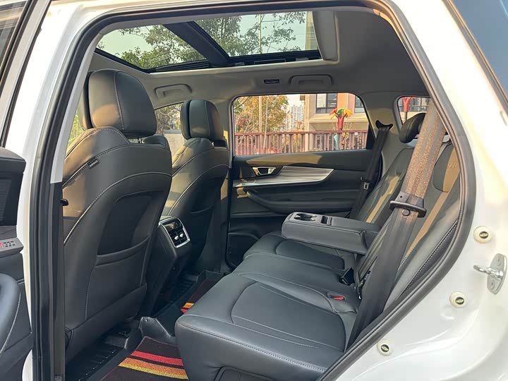 Фото 9 - Chery Tiggo 8