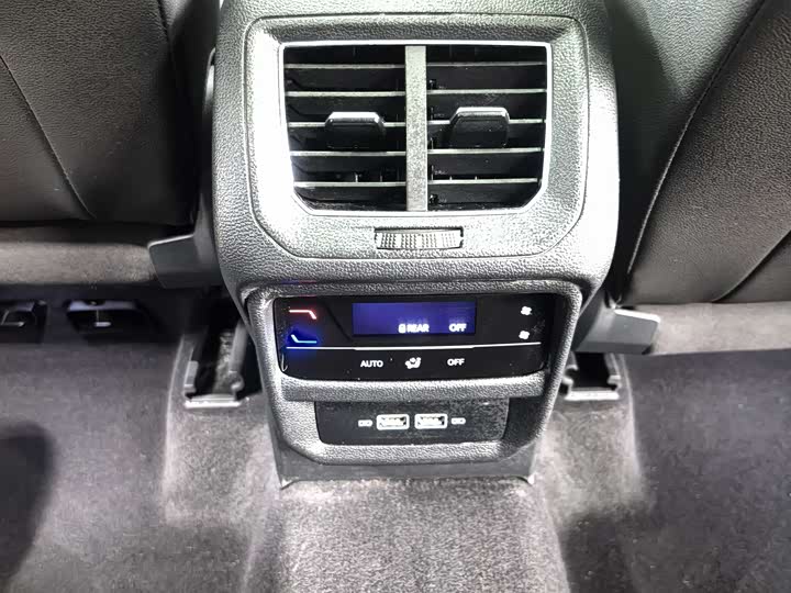 Фото 10 - Volkswagen Tayron