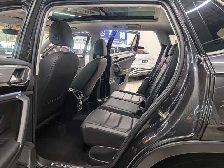 Фото 8 - Volkswagen Tayron