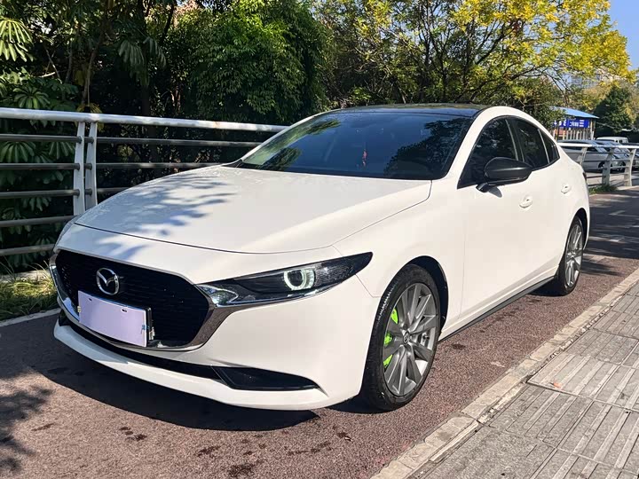 Фото 1 - Mazda 3 (Axela)