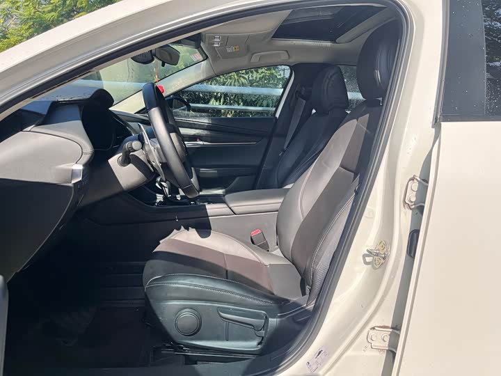 Фото 4 - Mazda 3 (Axela)