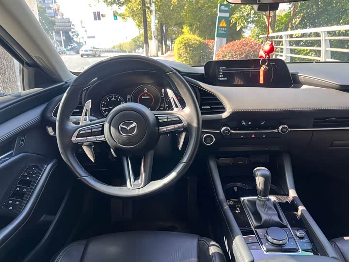 Фото 8 - Mazda 3 (Axela)