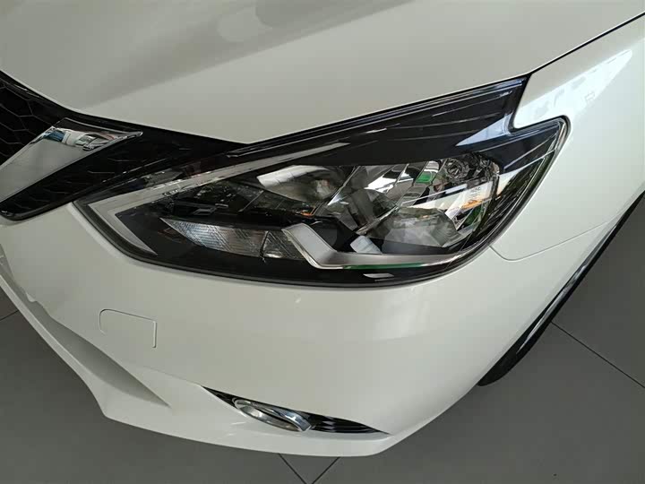 Фото 23 - Nissan Sylphy